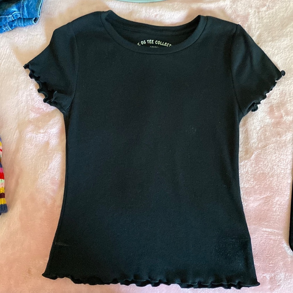 Black shirt
